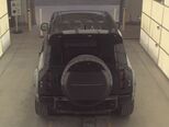 Land Rover Defender-5