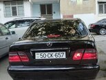 Mercedes E 270-3