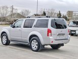 Nissan Pathfinder-7