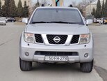 Nissan Pathfinder-1