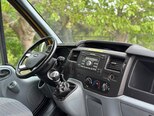 Ford Transit-19