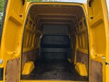 Ford Transit-12