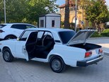 LADA (VAZ) 2107-4