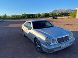 Mercedes E 220-1
