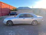 Mercedes E 220-2