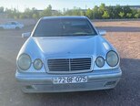 Mercedes E 220-3