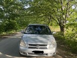 Kia Carnival-1