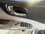 Kia Carnival-12