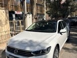 Volkswagen Passat-4