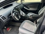Toyota Prius-9
