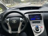 Toyota Prius-11