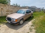 Mercedes 220 E-11