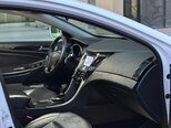 Hyundai Sonata-11