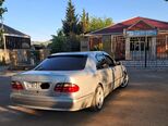 Mercedes E 280-11