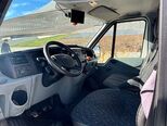 Ford Transit-12