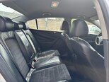 Volkswagen Passat-8