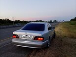 Mercedes E 220-2