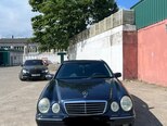 Mercedes E 280-1