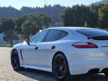 Porsche Panamera 4-10