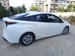 Toyota Prius-8