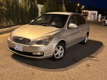 Hyundai Accent-11
