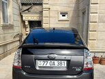 Toyota Prius-2