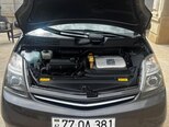Toyota Prius-3