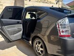 Toyota Prius-12