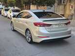 Hyundai Elantra-6
