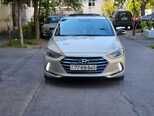 Hyundai Elantra-1