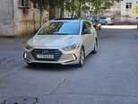 Hyundai Elantra-3