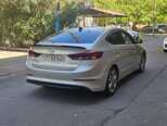 Hyundai Elantra-10