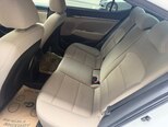 Hyundai Elantra-12