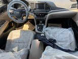 Hyundai Elantra-16