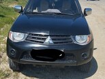 Mitsubishi L200-2