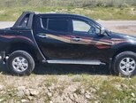 Mitsubishi L200-10