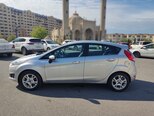 Ford Fiesta-9