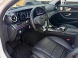Mercedes E 220 d-3