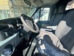 Ford Transit-13