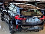 BMW iX1-12