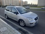Kia Carens-11