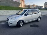 Kia Carens-12