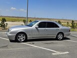 Mercedes E 240-5