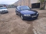 Opel Vectra-4