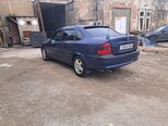 Opel Vectra-3
