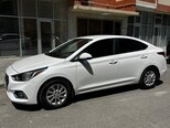 Hyundai Accent-4