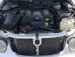 Mercedes E 240-11