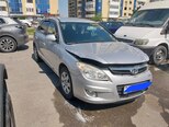 Hyundai Elantra-1