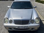 Mercedes E 270-1