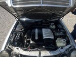 Mercedes E 270-9